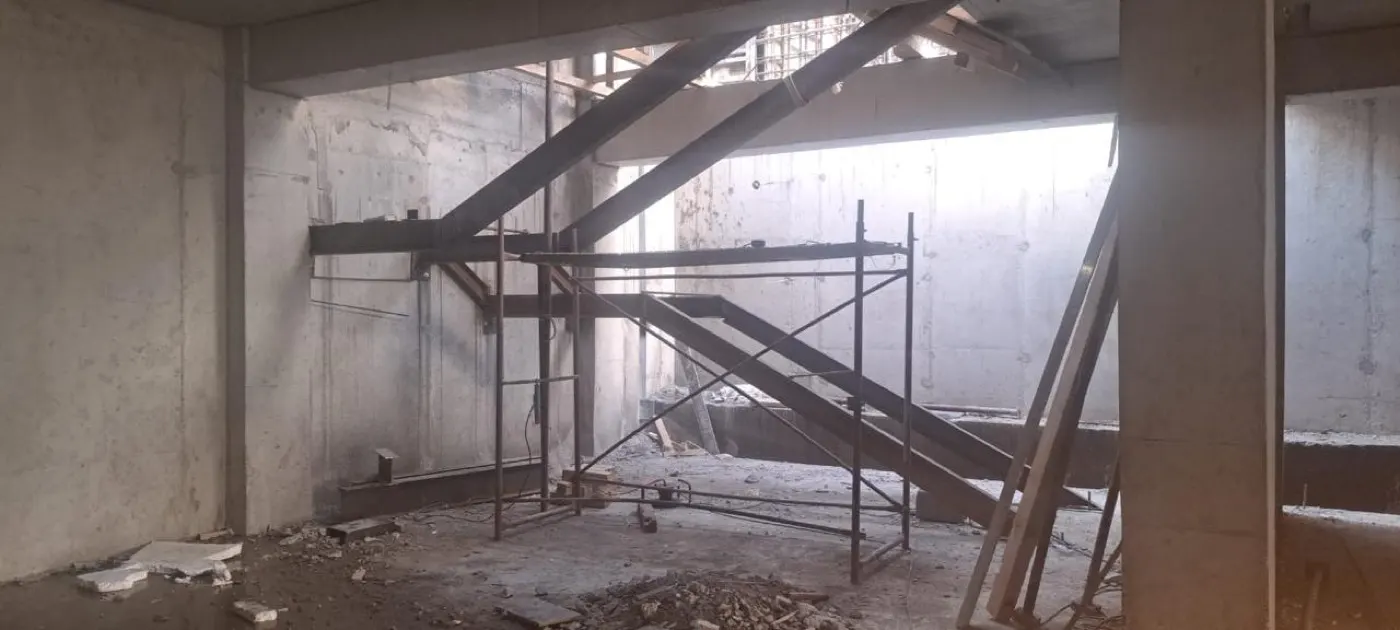 Лестничный блок на объекте Нурлы-Тау