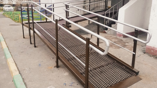 Пандусы и металлоконструкции для промышленных зданий